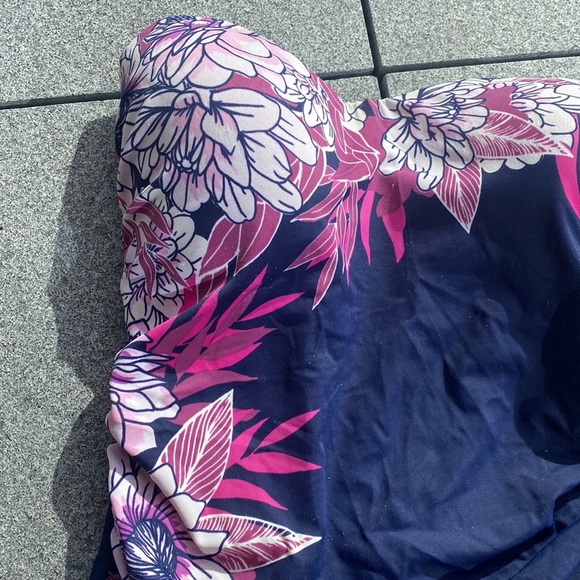 English brand Debenhams floral strapless swimsuit size 14 purple pink white - Picture 2 of 6